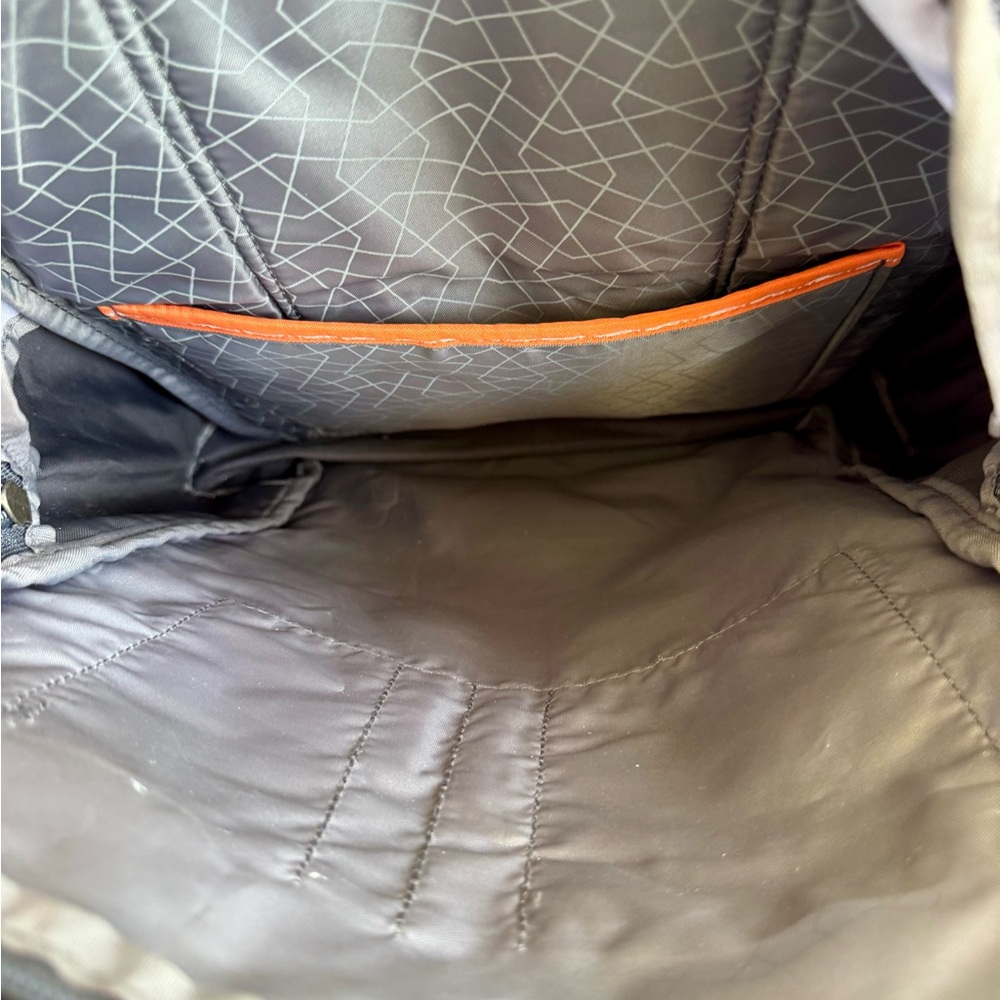 High Sierra 24L Everyday Grab Handle Backpack, Gray Patterned New WITHOUT Tags - Picture 9 of 10